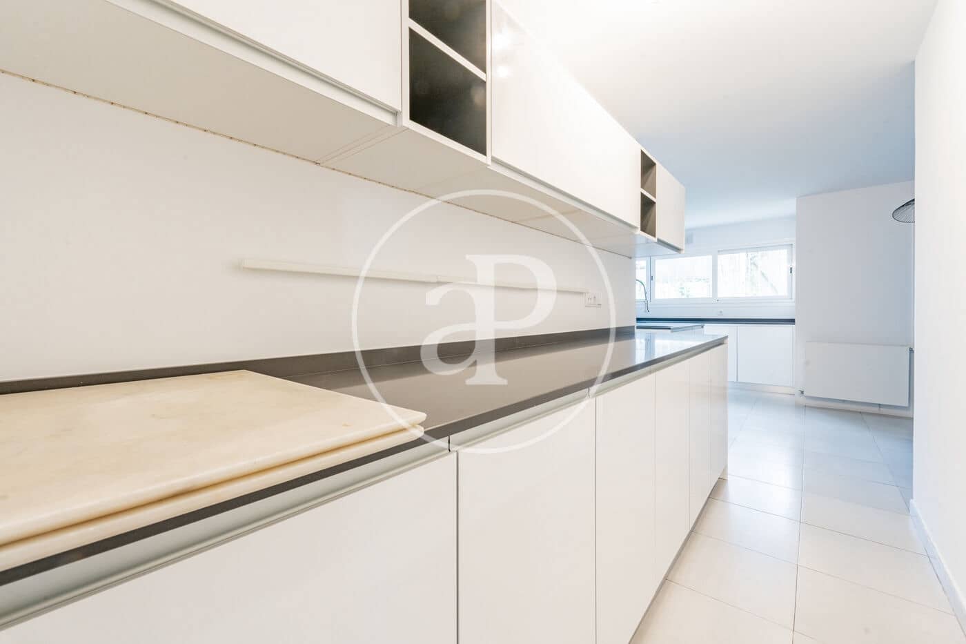 6 bedroom Villa for sale in Madrid city - € 4,500,000 (Ref: 9804304)