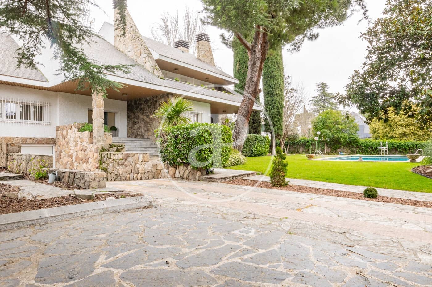 6 bedroom Villa for sale in Madrid city - € 4,500,000 (Ref: 9804304)