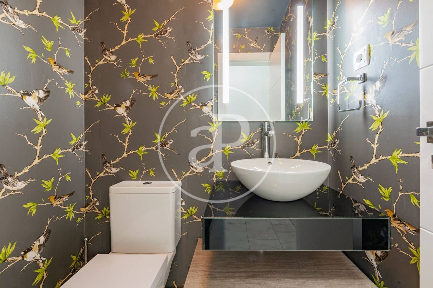 6 bedroom Villa for sale in Madrid city - € 4,500,000 (Ref: 9804304)