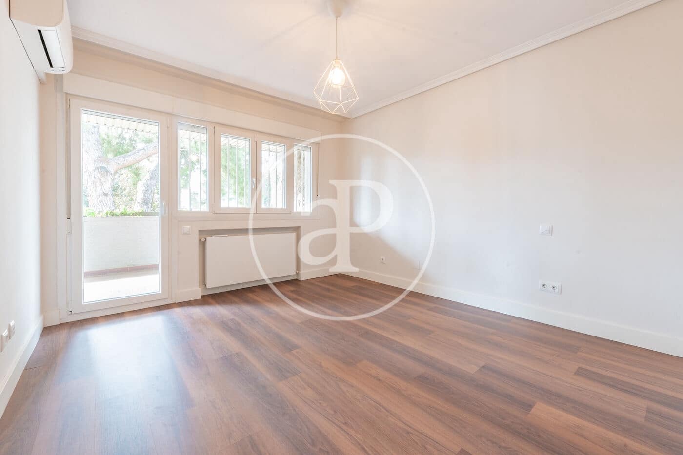 6 bedroom Villa for sale in Madrid city - € 4,500,000 (Ref: 9804304)