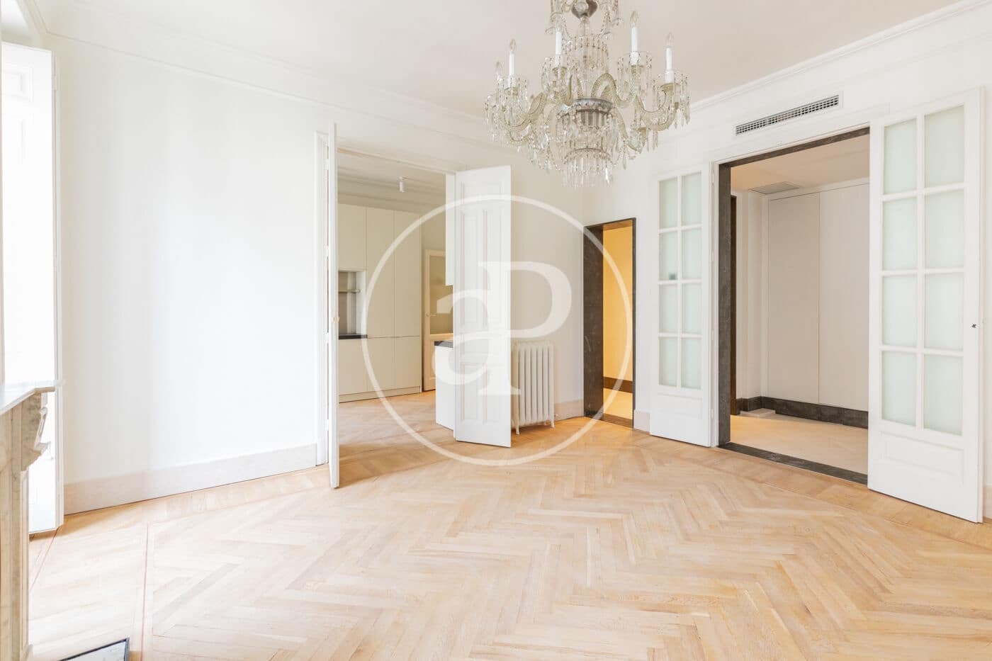 4 slaapkamer Appartement te huur in Madrid stad - € 15.000 (Ref: 9804305)