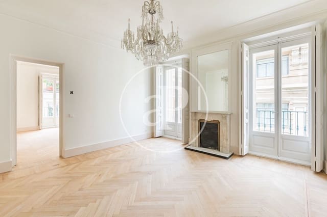 4 slaapkamer Appartement te huur in Justicia, Madrid stad - € 15.000 (Ref: 9804305)