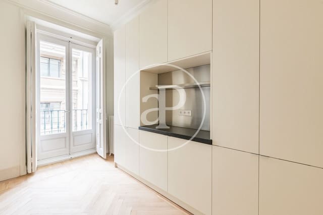 4 slaapkamer Appartement te huur in Justicia, Madrid stad - € 15.000 (Ref: 9804305)