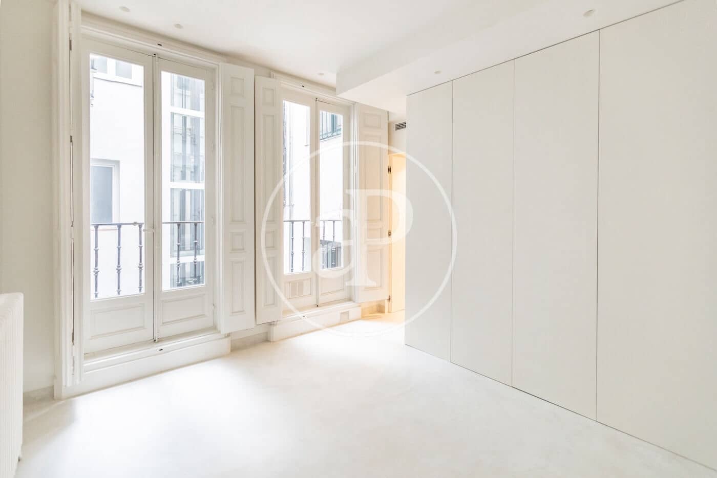 4 slaapkamer Appartement te huur in Madrid stad - € 15.000 (Ref: 9804305)