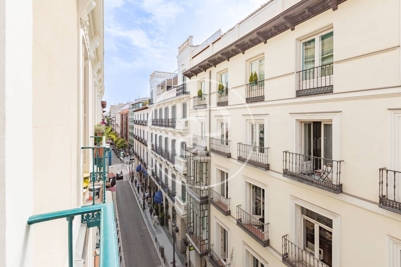 4 slaapkamer Appartement te huur in Madrid stad - € 15.000 (Ref: 9804305)