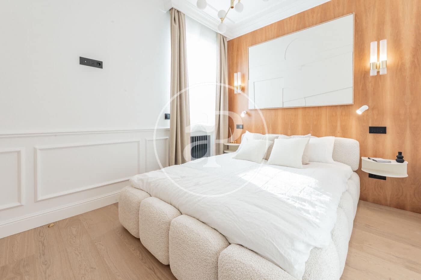 2 soverom Penthouse til leie i Madrid by - € 7 500 (Ref: 9804306)