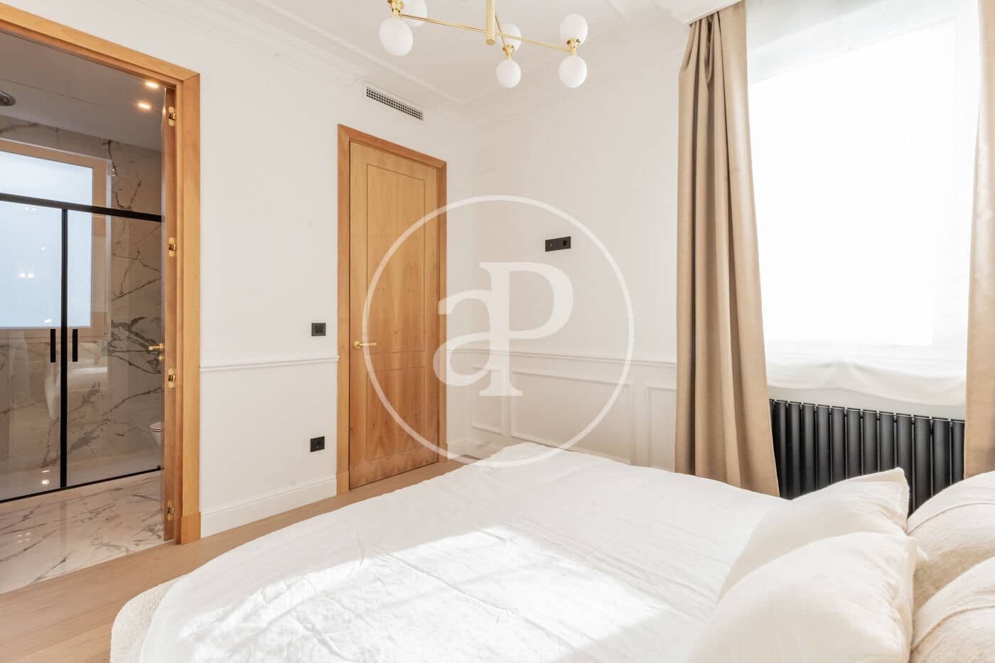 2 soverom Penthouse til leie i Madrid by - € 7 500 (Ref: 9804306)