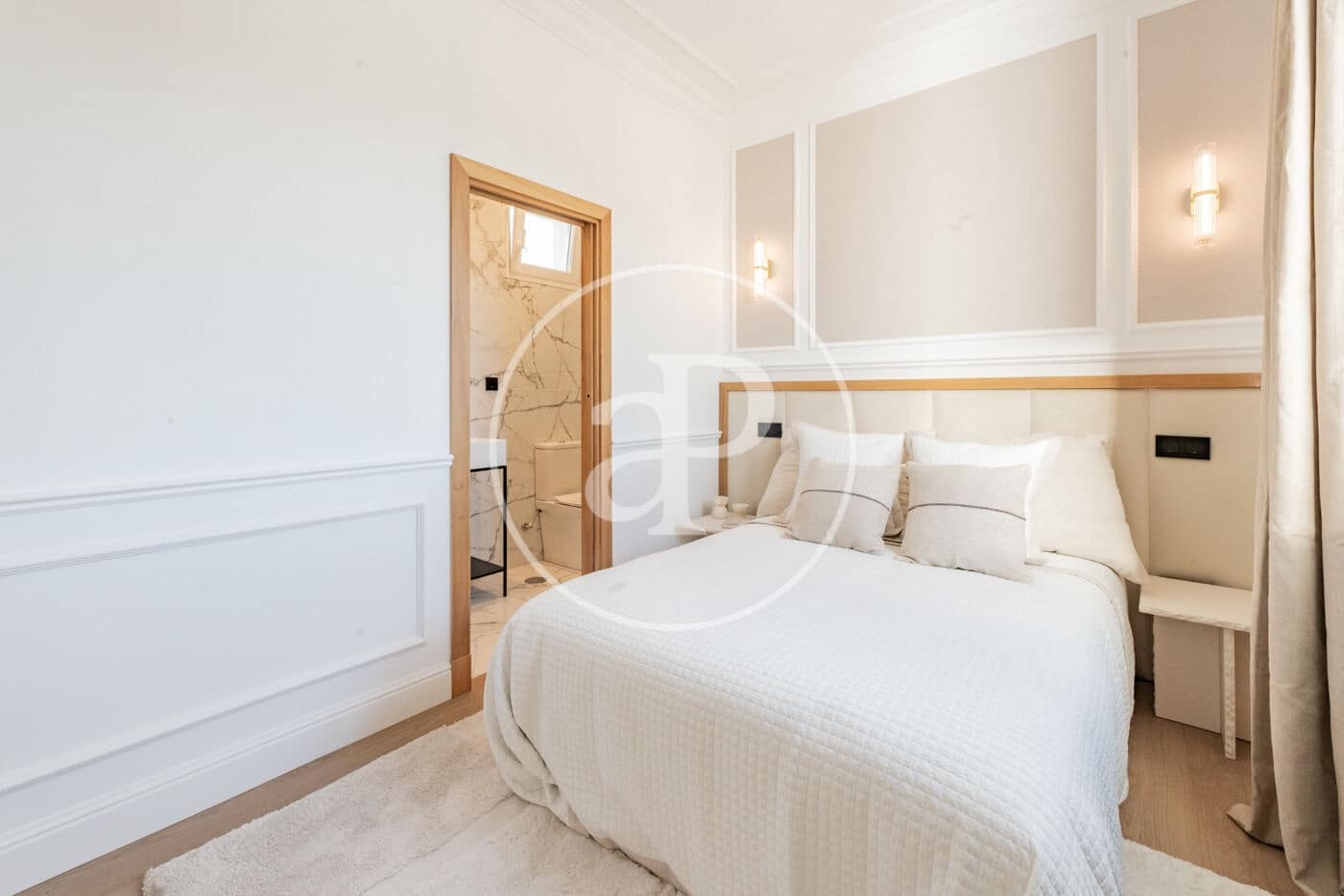 2 soverom Penthouse til leie i Madrid by - € 7 500 (Ref: 9804306)