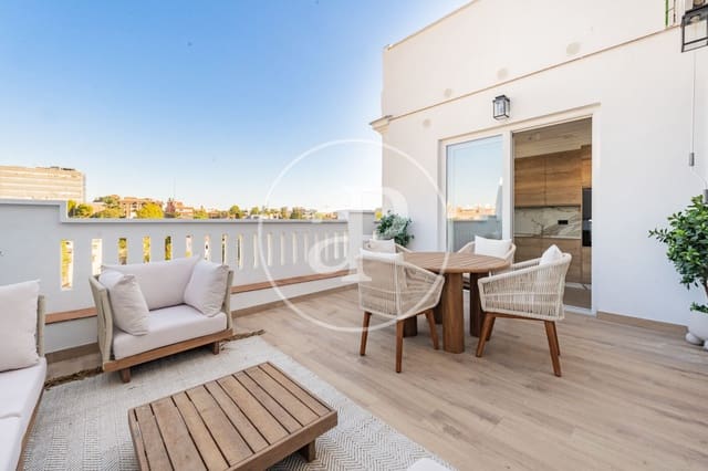 2 sovrum Takvåning att hyra i Castellana, Madrid stad - 7 500 € (Ref: 9804306)