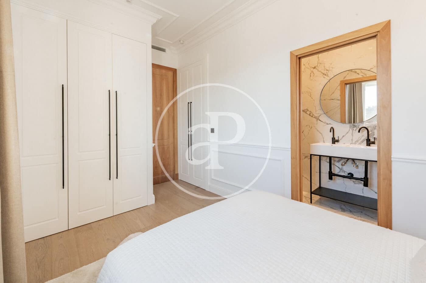 2 soverom Penthouse til leie i Madrid by - € 7 500 (Ref: 9804306)