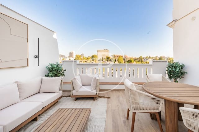 2 sovrum Takvåning att hyra i Castellana, Madrid stad - 7 500 € (Ref: 9804306)