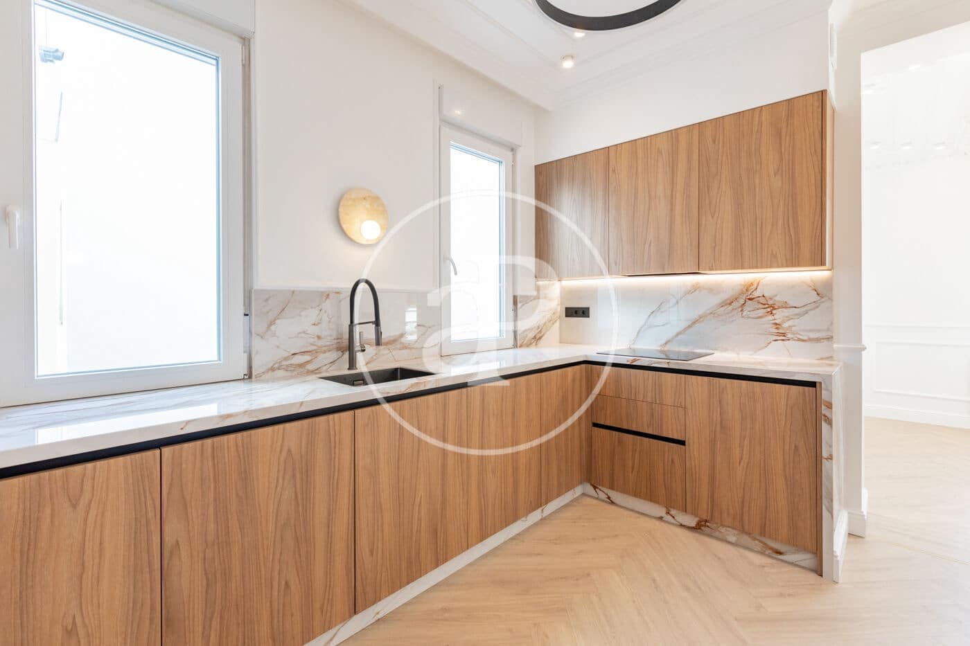 2 soverom Penthouse til leie i Madrid by - € 7 000 (Ref: 9804307)