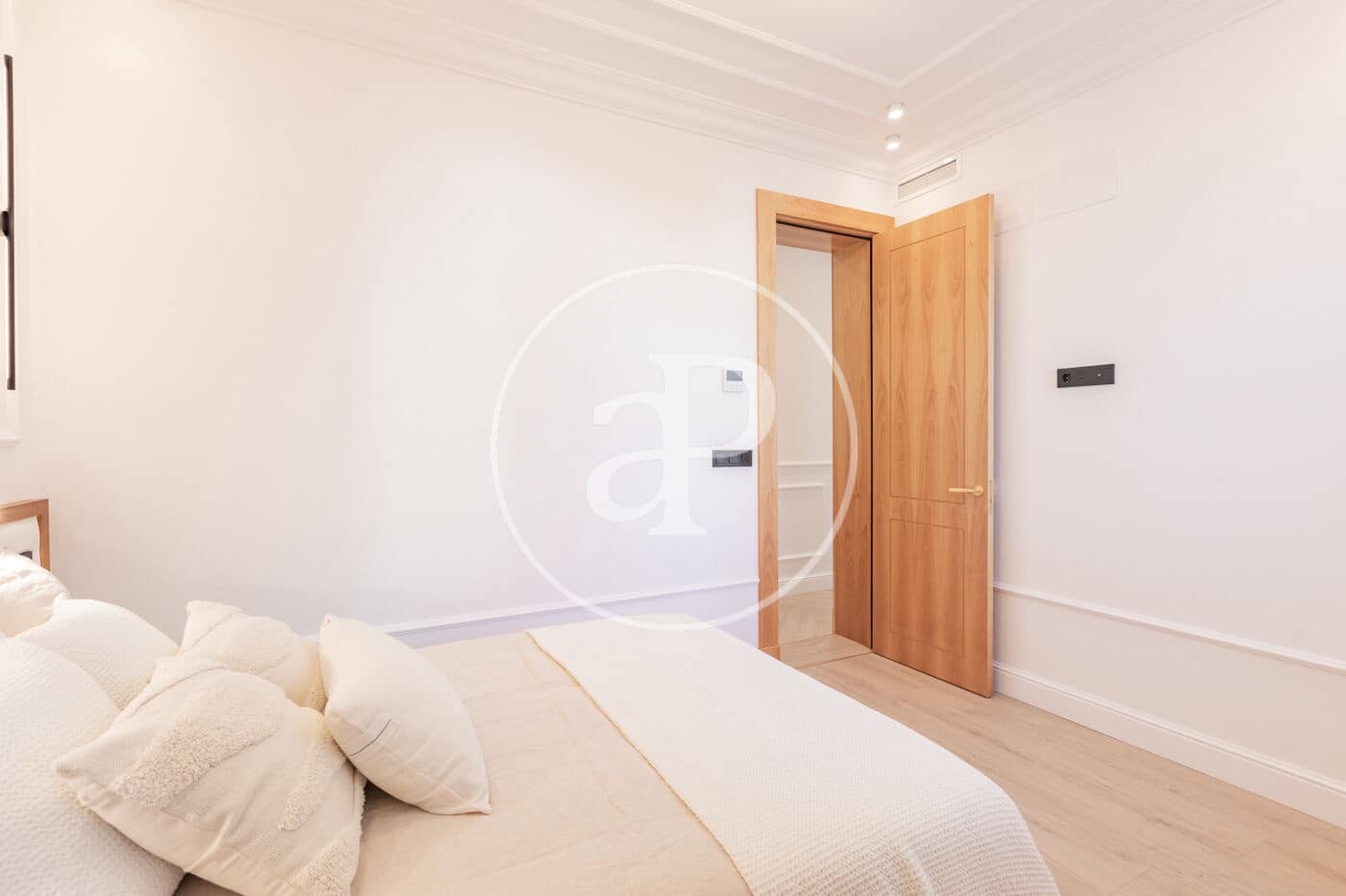 2 soverom Penthouse til leie i Madrid by - € 7 000 (Ref: 9804307)