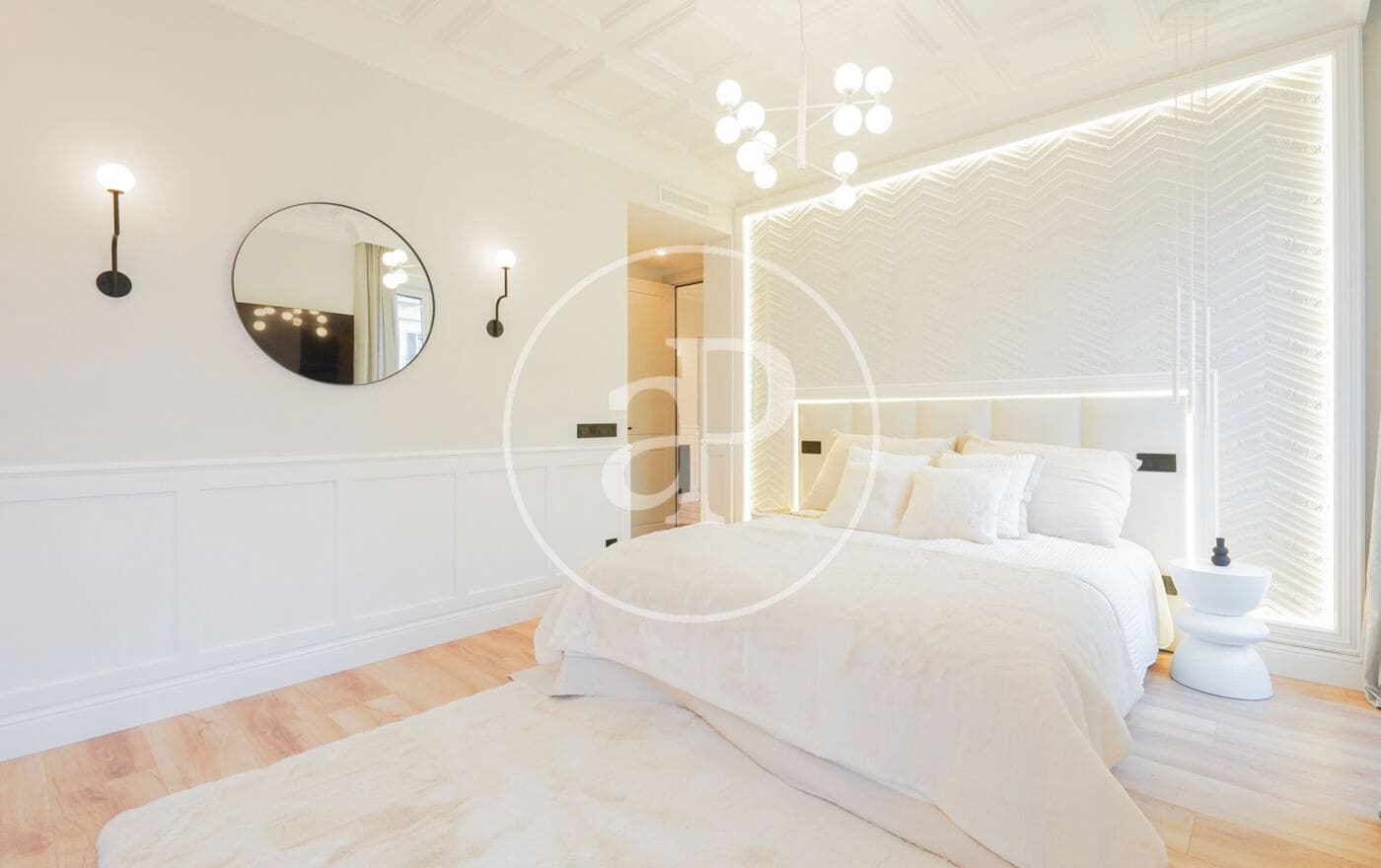 Appartement de 3 chambres à louer à Madrid ville - 8 000 € (Ref: 9804308)