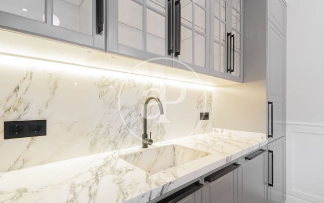 Appartement de 3 chambres à louer à Goya, Madrid ville - 8 000 € (Ref: 9804308)