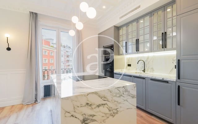 Appartement de 3 chambres à louer à Goya, Madrid ville - 8 000 € (Ref: 9804308)