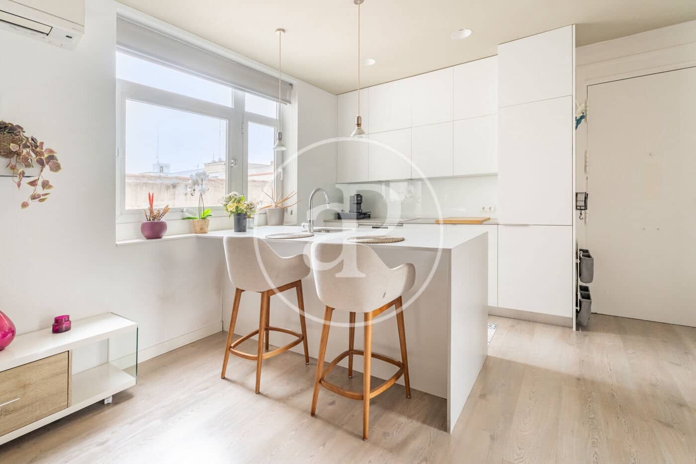 2 bedroom Apartment for sale in Madrid city - € 885,000 (Ref: 9806482)