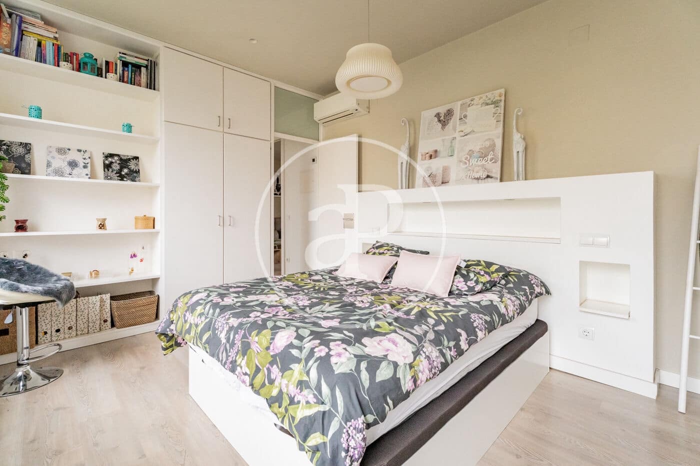 2 bedroom Apartment for sale in Madrid city - € 885,000 (Ref: 9806482)