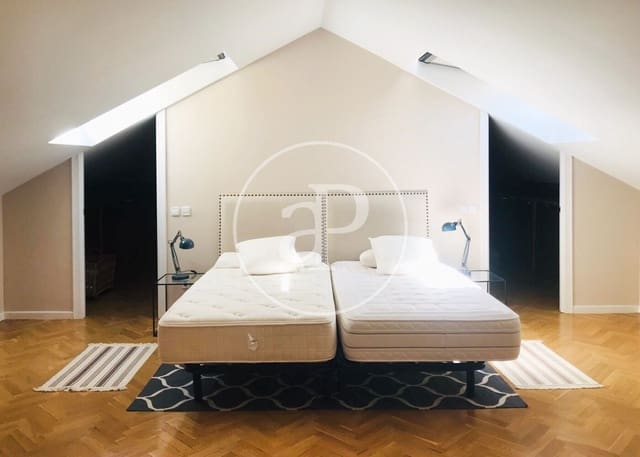 5 camera da letto Villa in vendita in Aravaca, Madrid città con piscina - 1.450.000 € (Rif: 9806483)