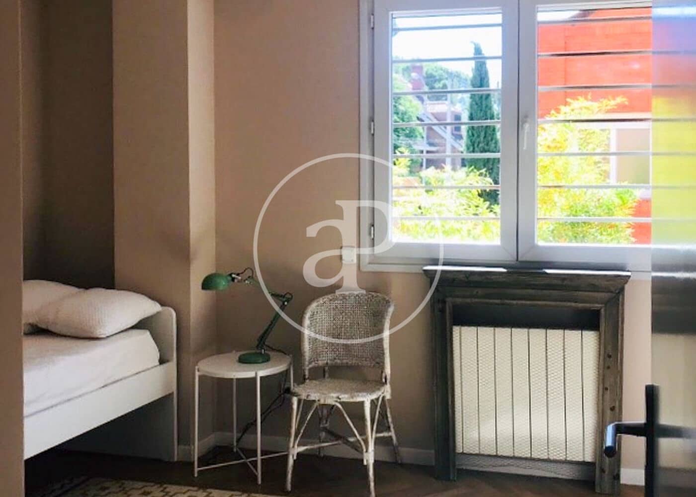 5 bedroom Villa for sale in Madrid city with pool - € 1,450,000 (Ref: 9806483)