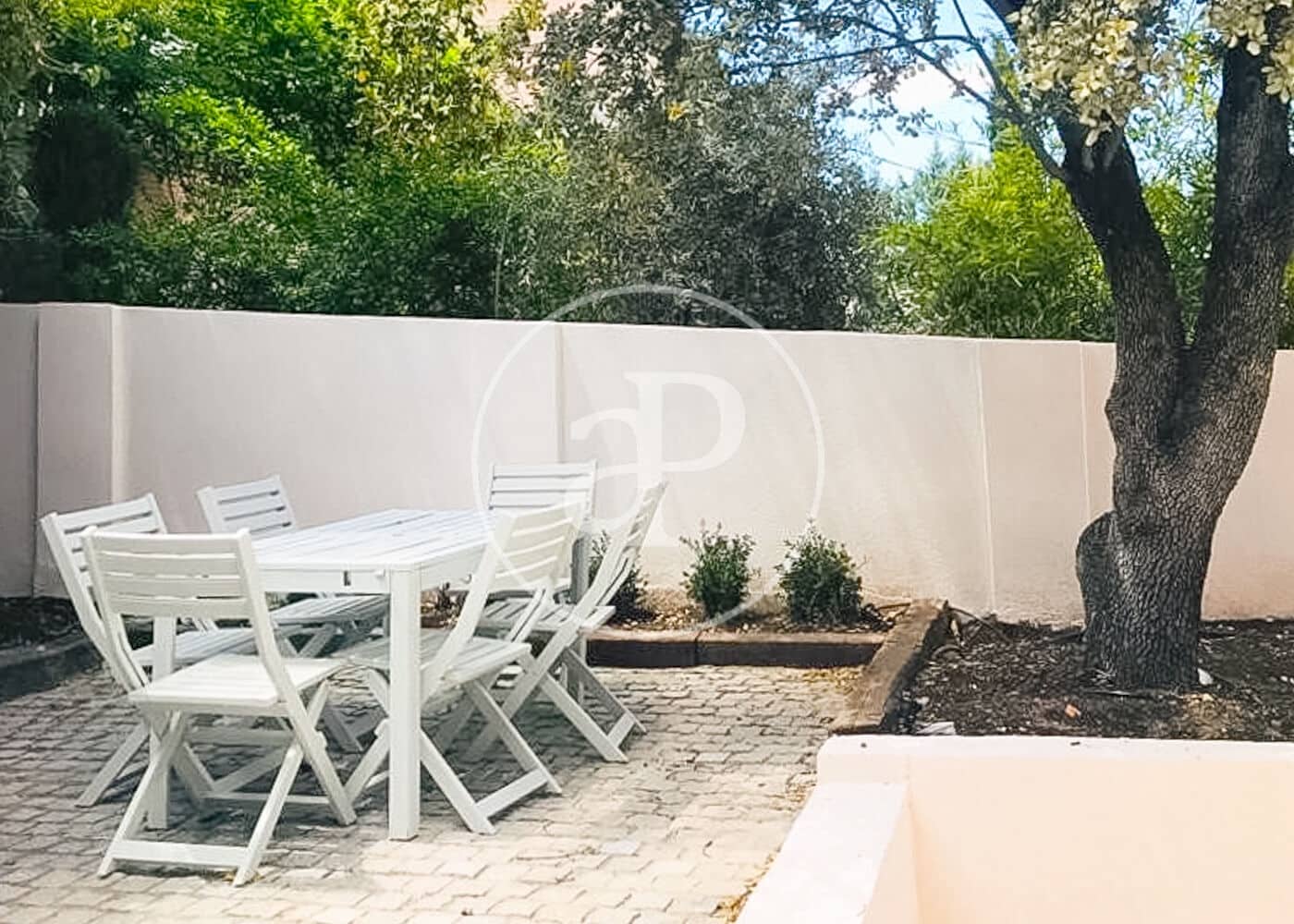 5 bedroom Villa for sale in Madrid city with pool - € 1,450,000 (Ref: 9806483)