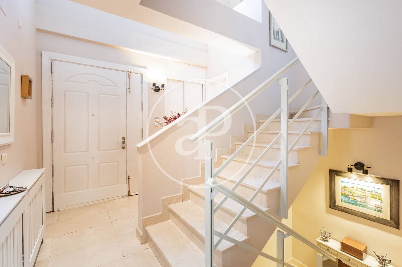 5 bedroom Villa for sale in Madrid city with pool - € 1,450,000 (Ref: 9806483)
