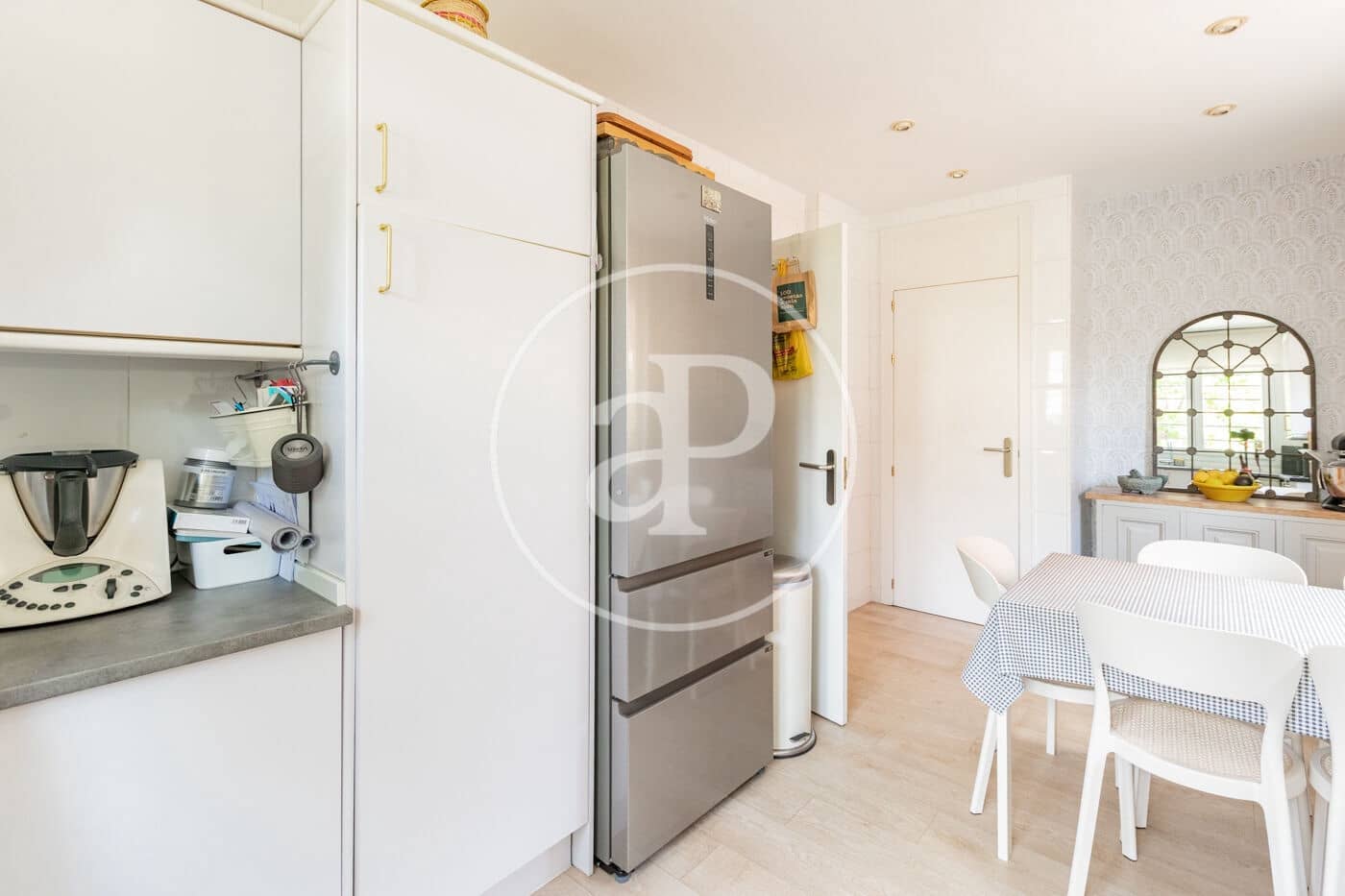 5 bedroom Villa for sale in Madrid city with pool - € 1,450,000 (Ref: 9806483)