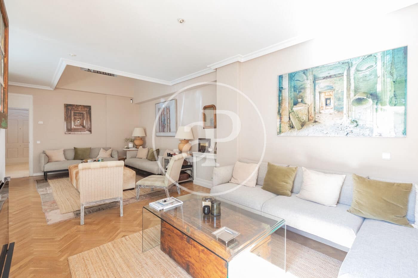 5 bedroom Villa for sale in Madrid city with pool - € 1,450,000 (Ref: 9806483)