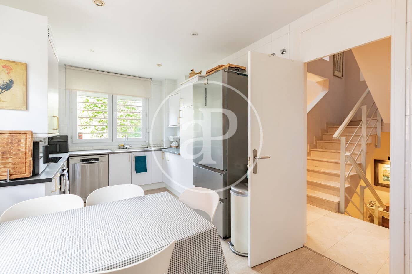 5 bedroom Villa for sale in Madrid city with pool - € 1,450,000 (Ref: 9806483)