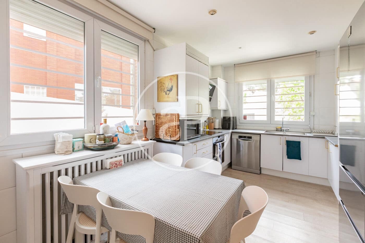 5 bedroom Villa for sale in Madrid city with pool - € 1,450,000 (Ref: 9806483)