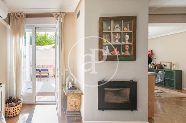 Chalet de 5 habitaciones en Aravaca, Madrid ciudad en venta con piscina - 1.450.000 € (Ref: 9806483)