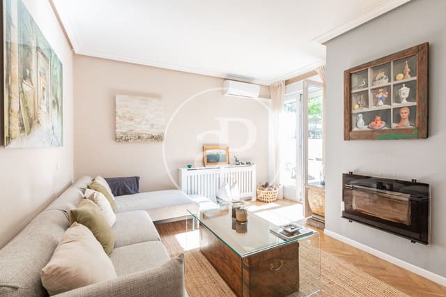 5 Zimmer Villa zu verkaufen in Aravaca, Madrid Stadt mit Pool - 1.450.000 € (Ref: 9806483)