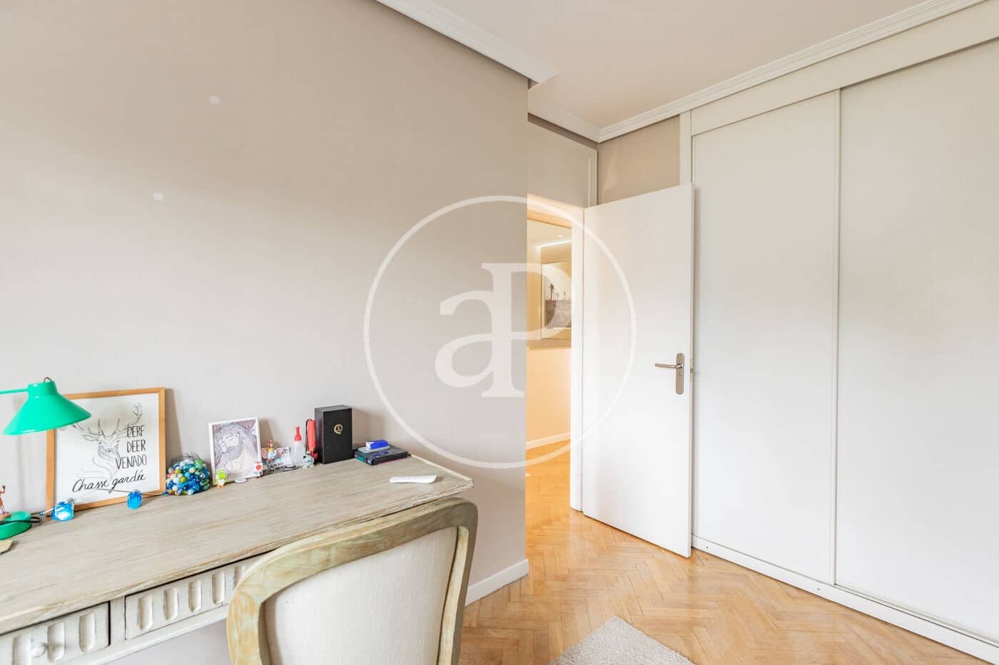 5 bedroom Villa for sale in Madrid city with pool - € 1,450,000 (Ref: 9806483)