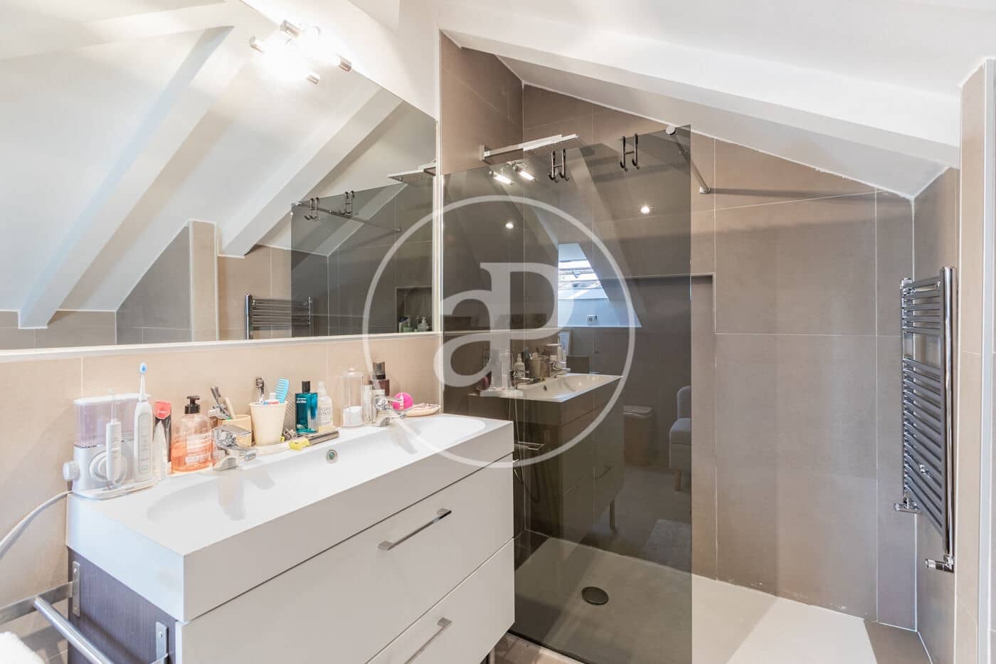 5 bedroom Villa for sale in Madrid city with pool - € 1,450,000 (Ref: 9806483)