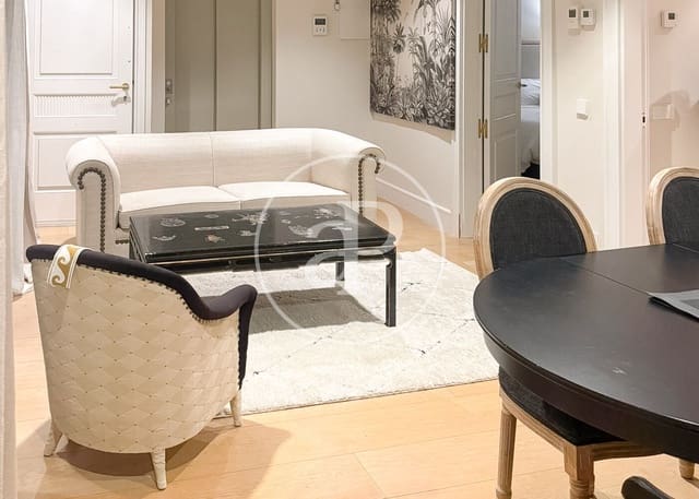 2 soverom Leilighet til leie i El Viso, Madrid by med svømmebasseng - € 3 500 (Ref: 9806484)