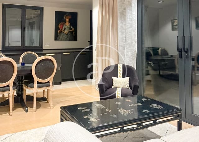 2 soverom Leilighet til leie i El Viso, Madrid by med svømmebasseng - € 3 500 (Ref: 9806484)