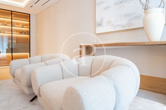 4 soveværelse Lejlighed til salg i Almagro, Madrid by - € 3.700.000 (Ref: 9806485)