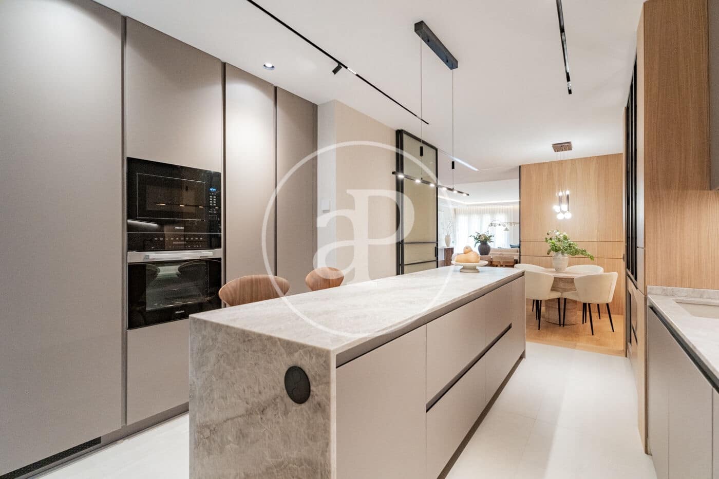 4 bedroom Apartment for sale in Madrid city - € 3,700,000 (Ref: 9806485)