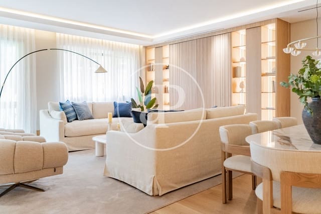 4 soveværelse Lejlighed til salg i Almagro, Madrid by - € 3.700.000 (Ref: 9806485)