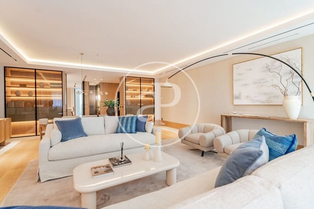4 soveværelse Lejlighed til salg i Almagro, Madrid by - € 3.700.000 (Ref: 9806485)