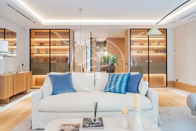 4 soveværelse Lejlighed til salg i Almagro, Madrid by - € 3.700.000 (Ref: 9806485)