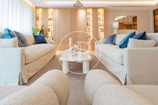 4 soveværelse Lejlighed til salg i Almagro, Madrid by - € 3.700.000 (Ref: 9806485)