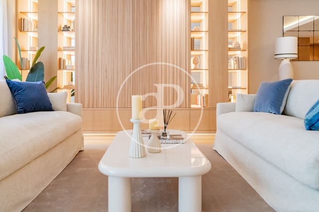 4 soveværelse Lejlighed til salg i Almagro, Madrid by - € 3.700.000 (Ref: 9806485)