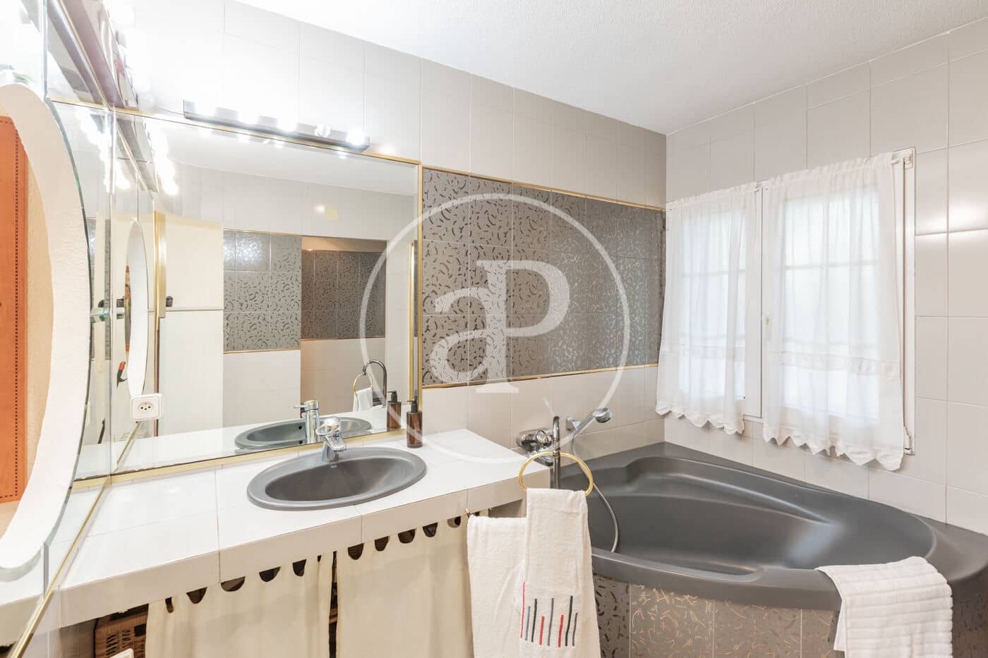 6 Zimmer Villa zu verkaufen in Torrelodones mit Pool - 1.125.000 € (Ref: 9807966)