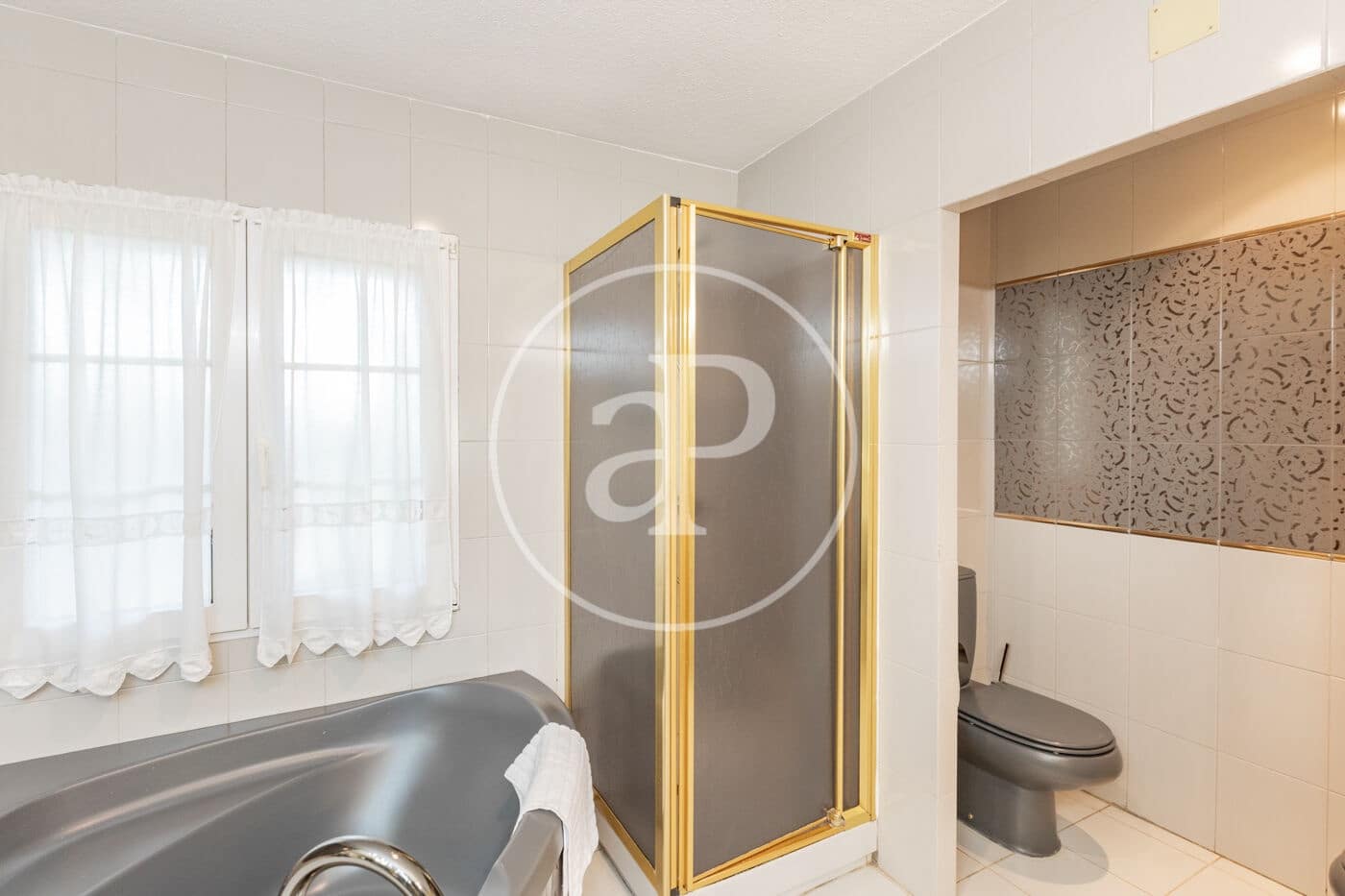 6 Zimmer Villa zu verkaufen in Torrelodones mit Pool - 1.125.000 € (Ref: 9807966)