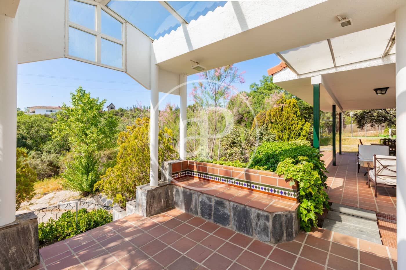 6 Zimmer Villa zu verkaufen in Torrelodones mit Pool - 1.125.000 € (Ref: 9807966)