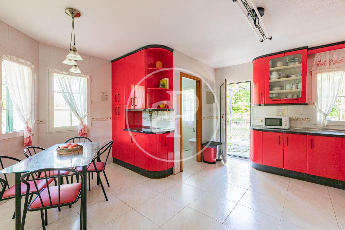 6 Zimmer Villa zu verkaufen in Torrelodones mit Pool - 1.125.000 € (Ref: 9807966)