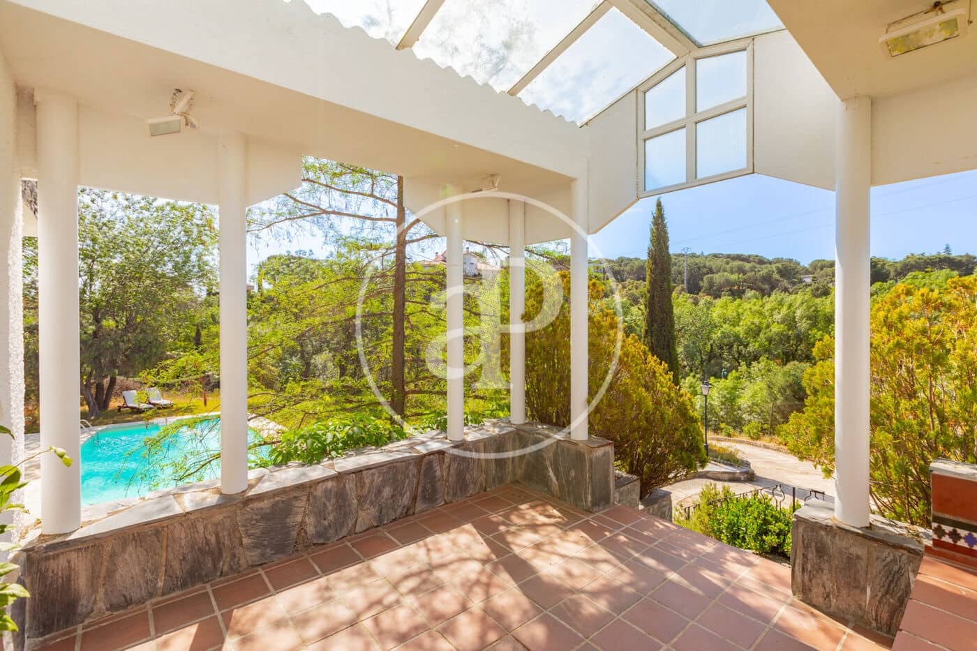 6 Zimmer Villa zu verkaufen in Torrelodones mit Pool - 1.125.000 € (Ref: 9807966)