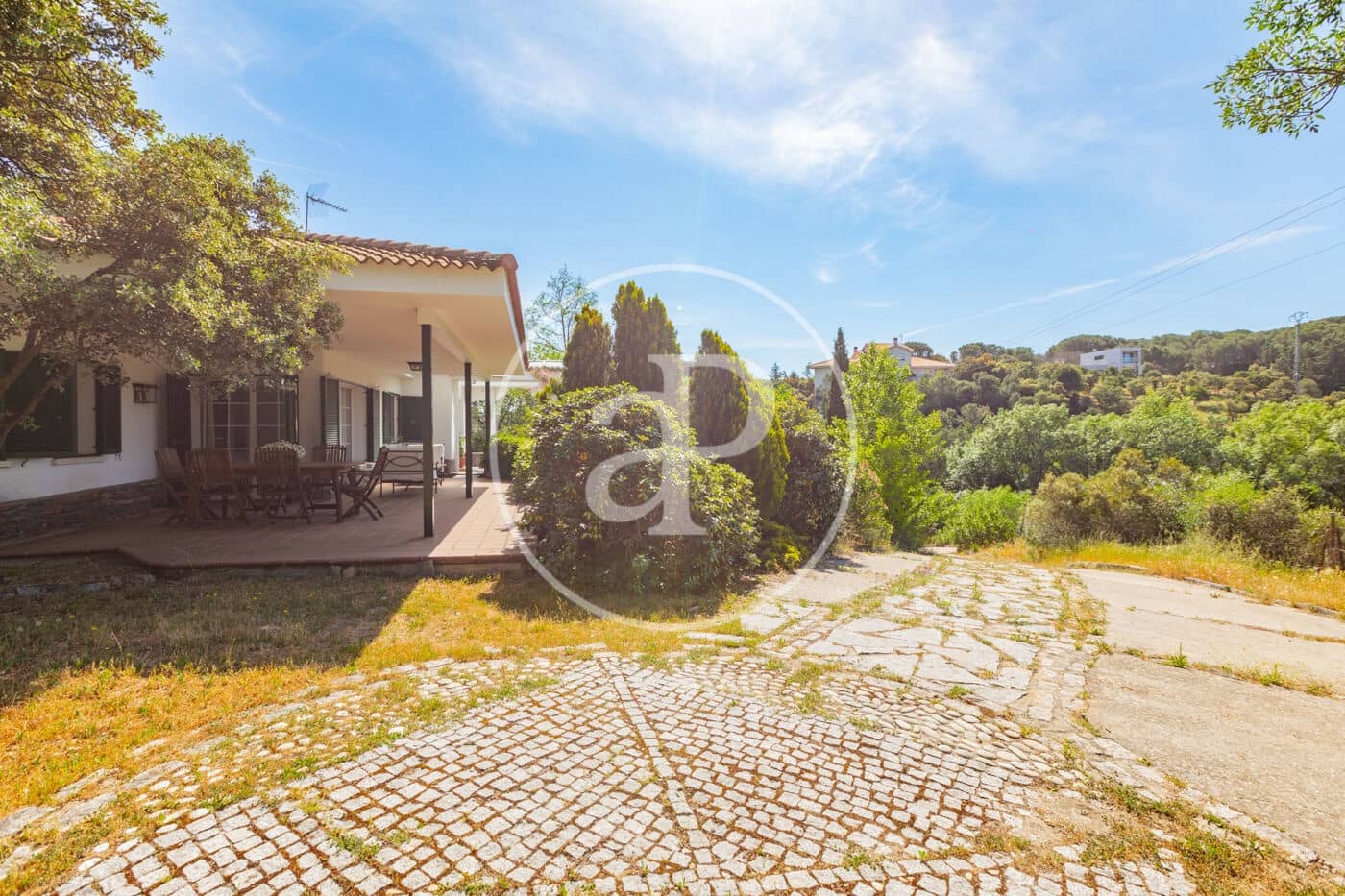 6 Zimmer Villa zu verkaufen in Torrelodones mit Pool - 1.125.000 € (Ref: 9807966)