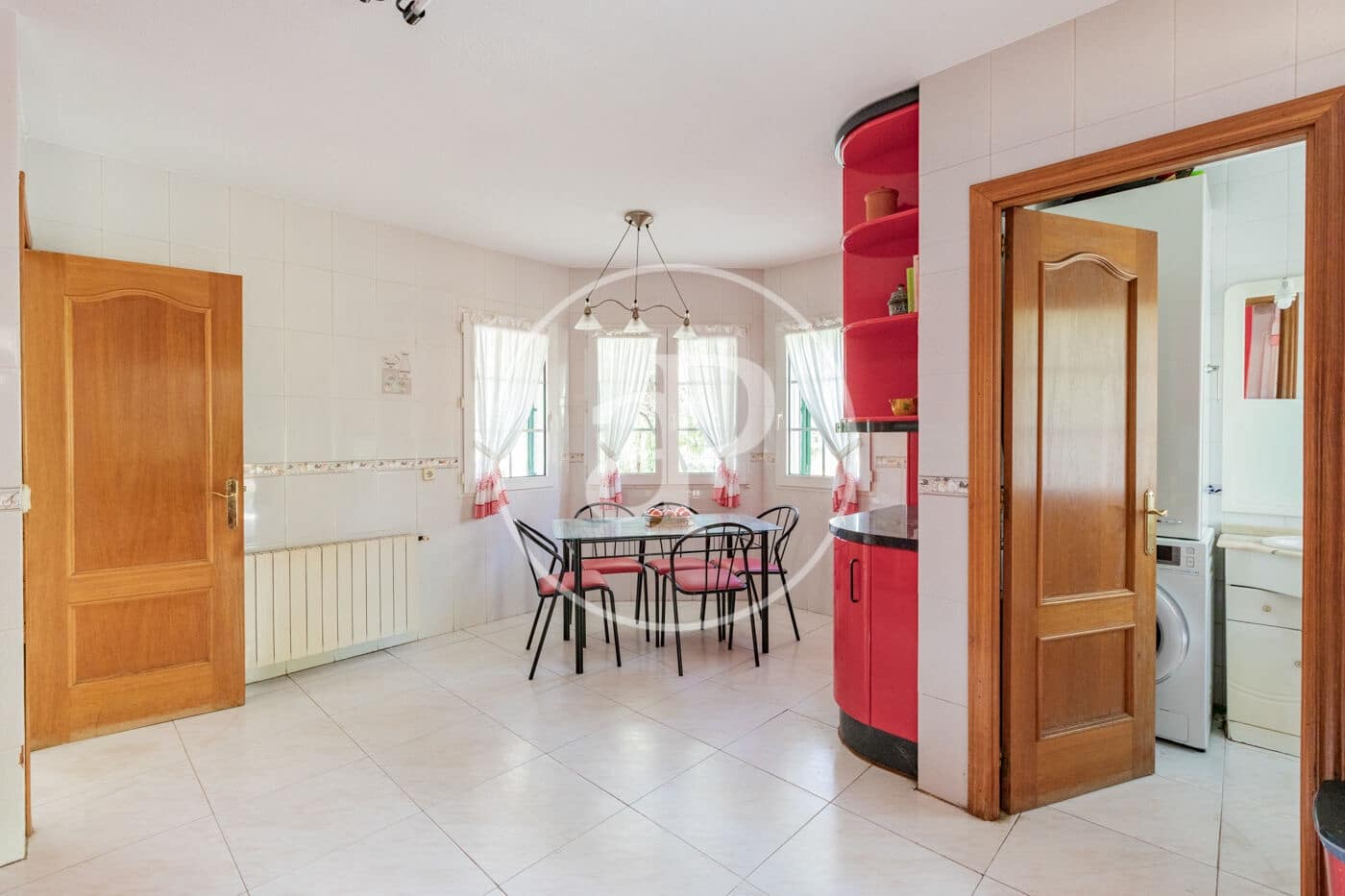 6 Zimmer Villa zu verkaufen in Torrelodones mit Pool - 1.125.000 € (Ref: 9807966)
